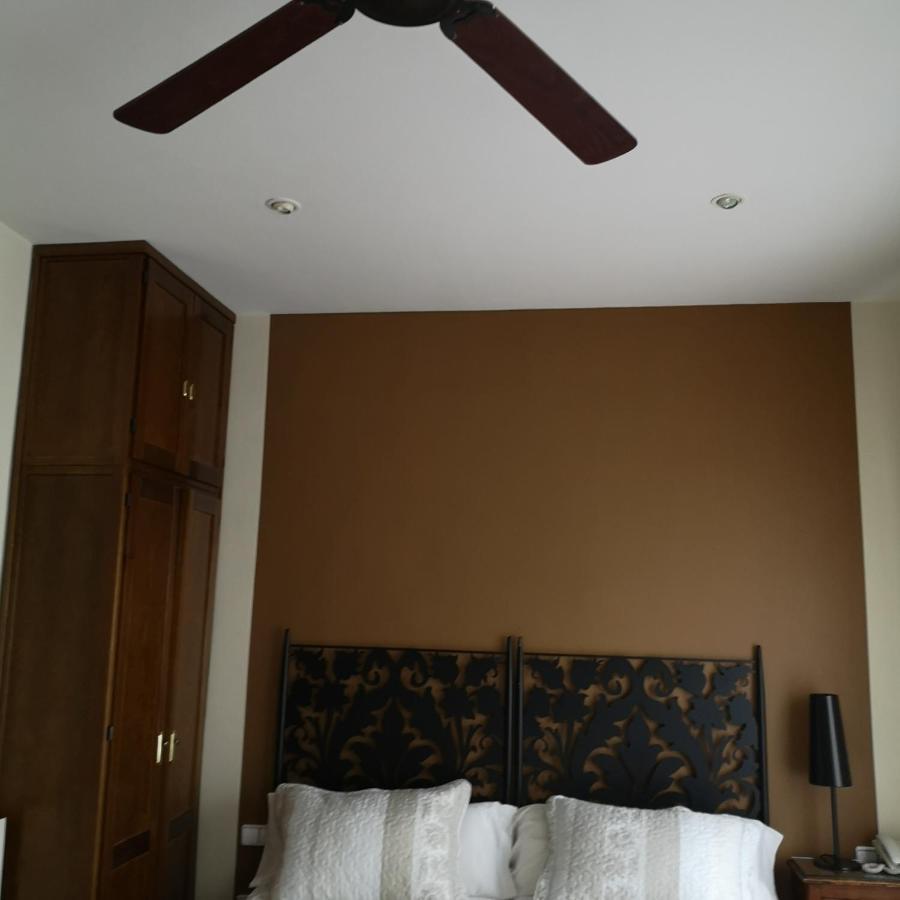 Hostal Plaza セゴビア エクステリア 写真